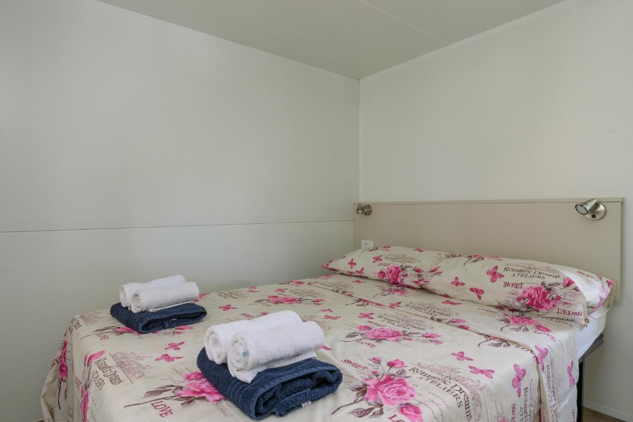 Salve Croatia Mobile Homes In Amadria Park Trogir Seget Vranjica Eksteriør bilde